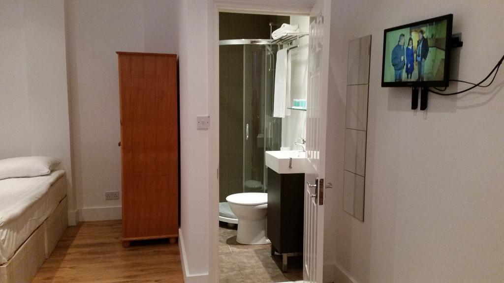Shepherd'S Bush Flats London Room photo